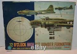 Aurora 1965 12 O'Clock High B17 Bomber Formation KIT # 352-198 MADE IN USA
