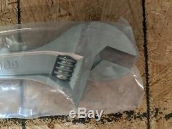 CRAFTSMAN NOS USA 24 ADJUSTABLE WRENCH MADE IN USA # 44608 600MM Sealed