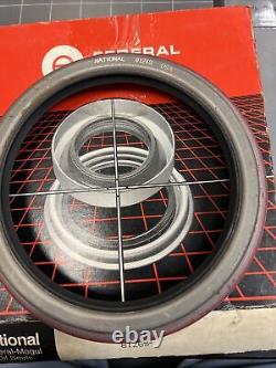 New Federal Mogul National 8126S Oil Seal made in usa! F+S
