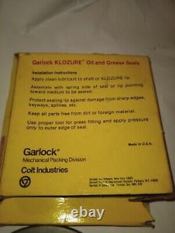 New Genuine Garlock 21095-2450 Klozure Oil Seal Made In USA